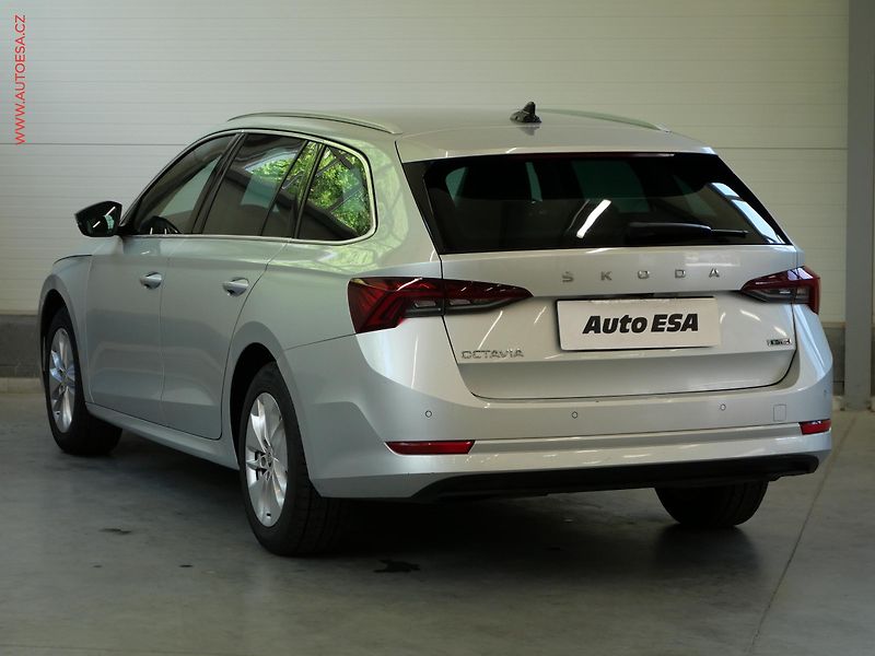 Škoda Octavia (2021) 1.0 TSi e-TEC, Style, DSG - fotka 6 z 24