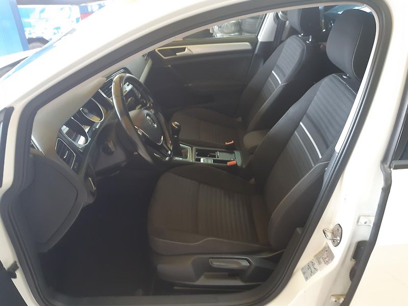 Volkswagen Golf 1.4 TSI DIGIKLIMA NAVI TEMPOM. - fotka 8 z 27