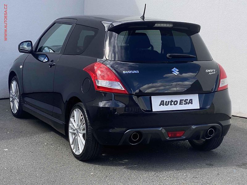 Suzuki Swift (2013) 1.6i, 2.maj, servis.kniha - fotka 6 z 13