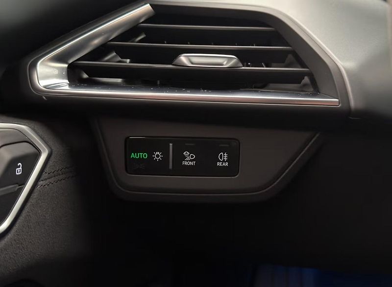 Audi e-tron GT Quattro HuD 360k Matrix Pano. - fotka 14 z 36