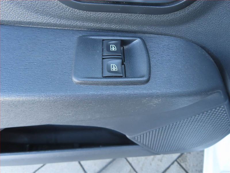 Dacia Lodgy (2018) 1.5 dCi, 7 míst, Tempomat - fotka 15 z 23