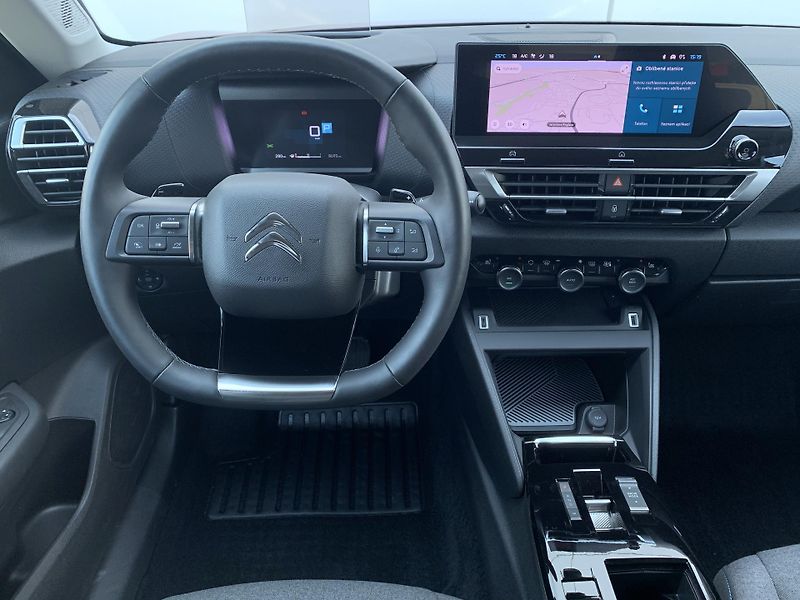 Citroën C4 X SHINE 1.2 PureTech - fotka 15 z 30