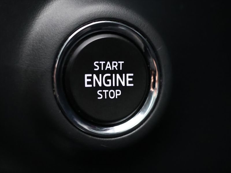 Škoda Karoq 2,0 TDI 4x4 DSG Style LED DPH - fotka 18 z 32