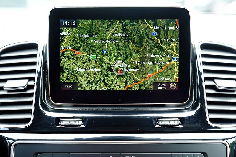 Mercedes-Benz GLE 43 AMG 4Matic/9AT/370PS/DPH - fotka 38 z 43