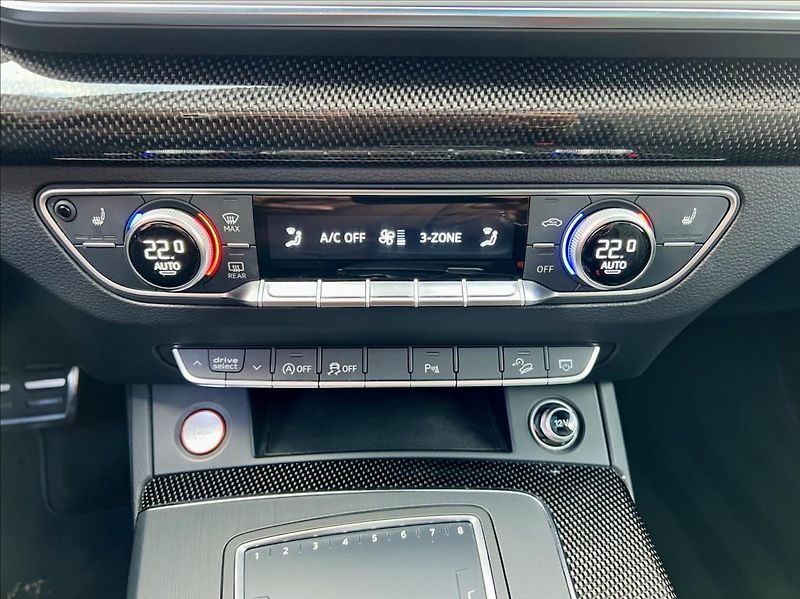 Audi SQ5 3,0 TFSI QUATTRO PANORAMA - fotka 41 z 59
