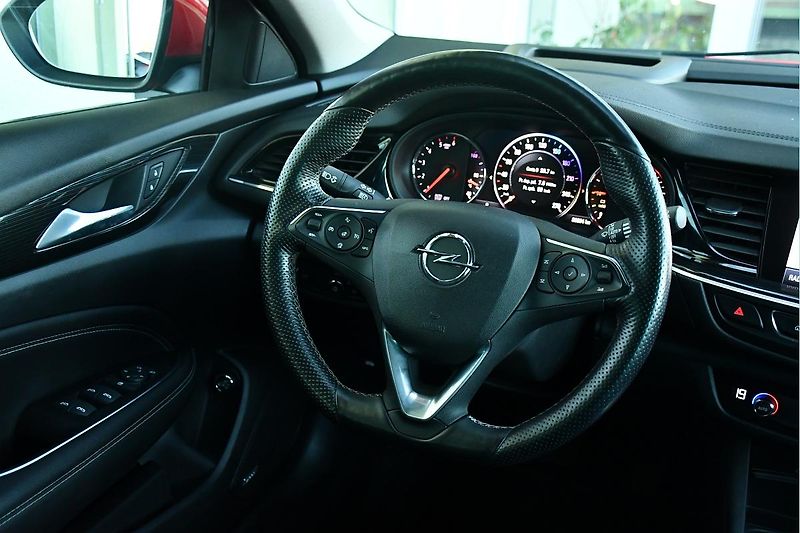 Opel Insignia 2.0CDTi COUNTRY TOURER 4X4 ČR - fotka 7 z 45
