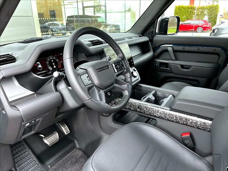 Land Rover Defender (2026) 4,4 110 OCTA P635 V8 AWD - fotka 10 z 24