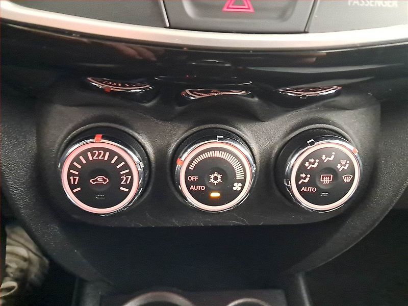 Mitsubishi ASX (2014) 1.6 MIVEC, LPG, Serv.kniha - fotka 13 z 17