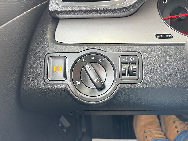 Volkswagen Passat 2.0TDI-100KW*TAŽNÉ*MAN6/2008/ - fotka 28 z 42