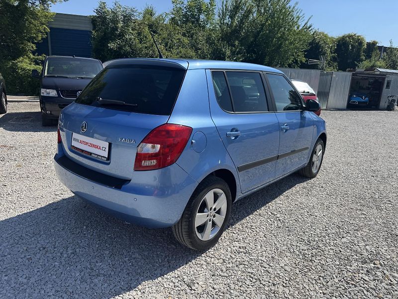 Škoda Fabia (2014) 1.4-16V(63KW)rezervace - fotka 5 z 38
