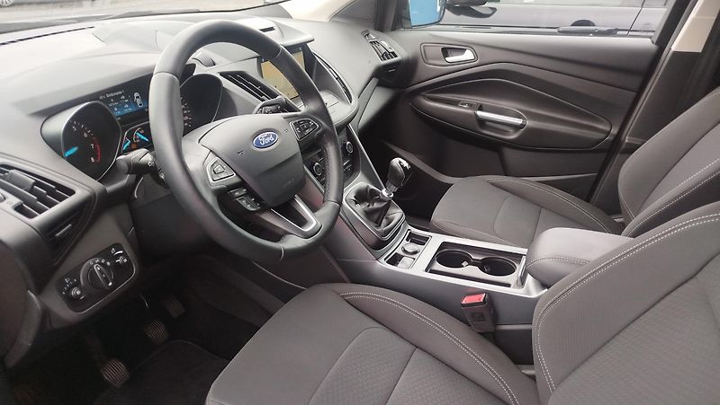 Ford Kuga (2019) 1.5  - fotka 6 z 33