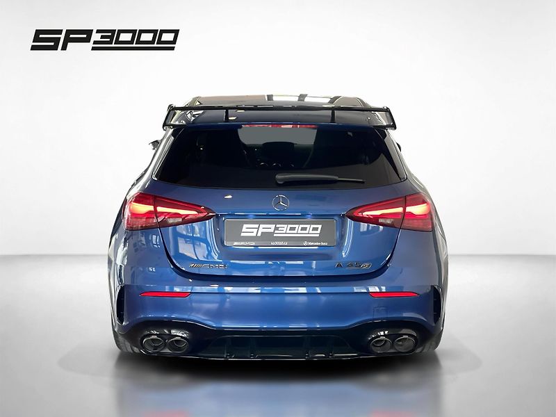 Mercedes-Benz Třídy A 45 S AMG 4Matic+ Akrapovič - fotka 4 z 27