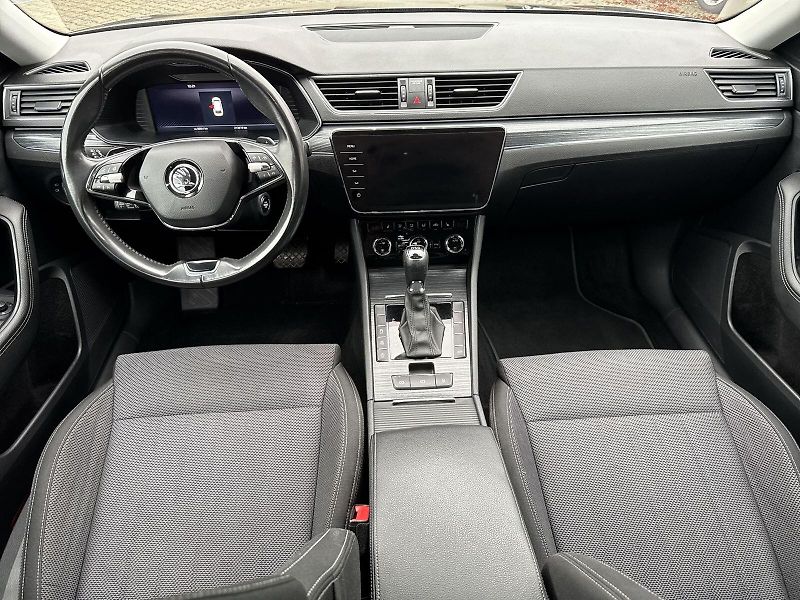 Škoda Superb (2022) Combi 2.0 TDI DSG Style - fotka 5 z 36