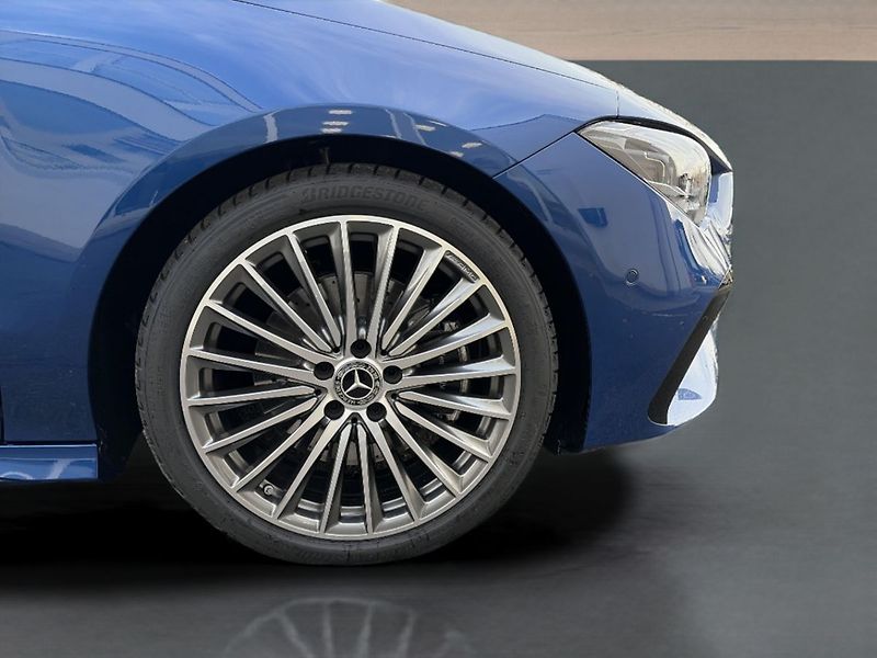 Mercedes-Benz CLA 200 d Shooting Brake AMG Style - fotka 15 z 15