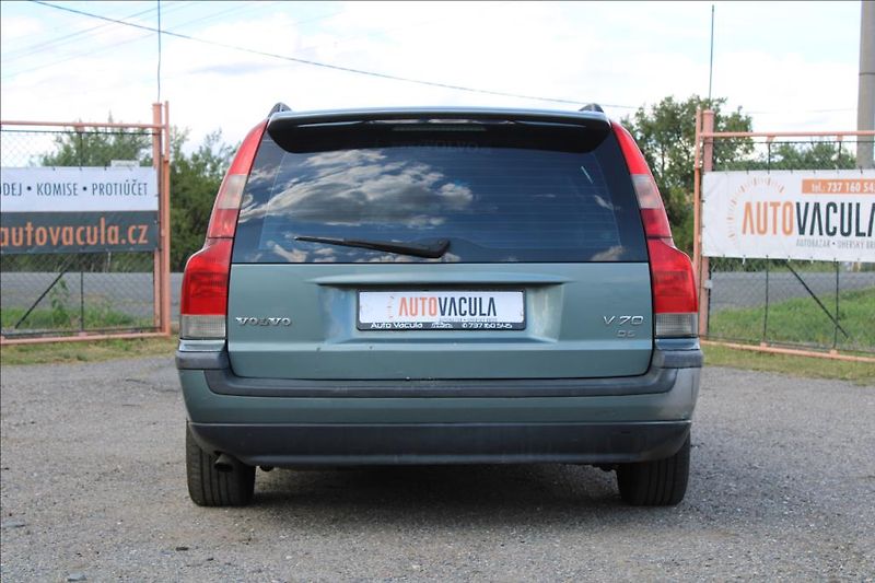 Volvo V70 2,4 D  D5, KLIMA, STK 8/2028 - fotka 6 z 26
