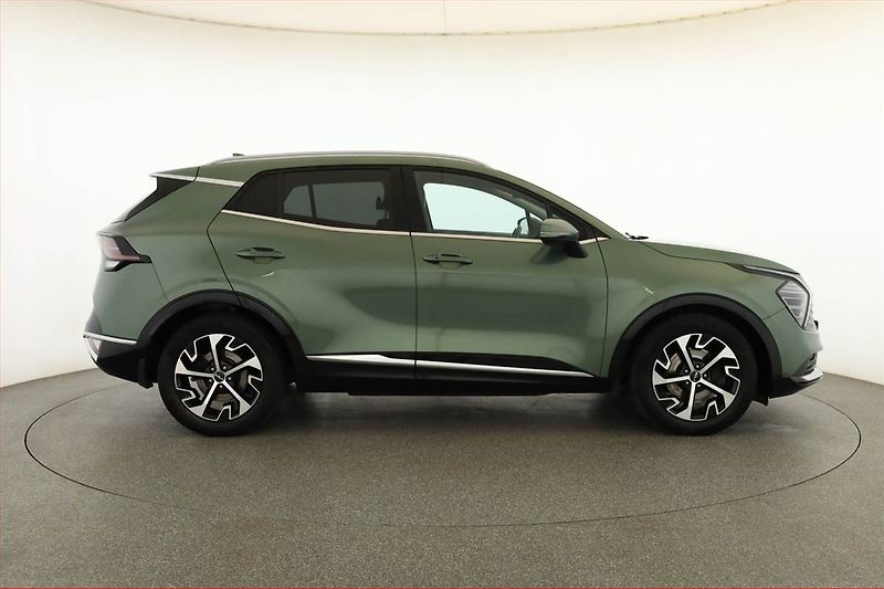 Kia Sportage (2022) 1.6 T-GDI - fotka 6 z 21