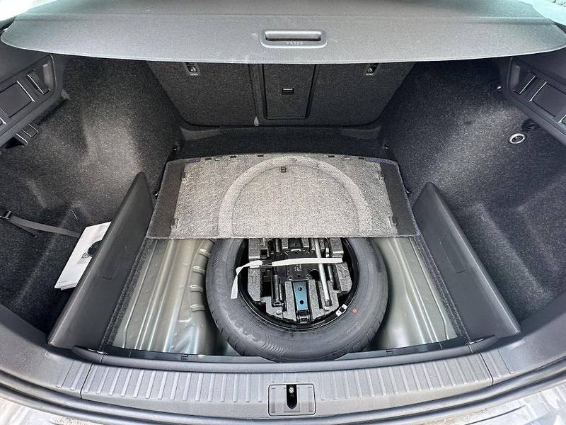 Škoda Octavia SELECTION + dovýbava *279 - fotka 8 z 13