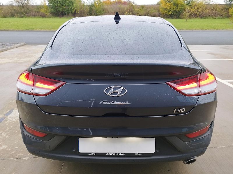 Hyundai i30 1.5T-GDi-volat-608 081 843 - fotka 8 z 21