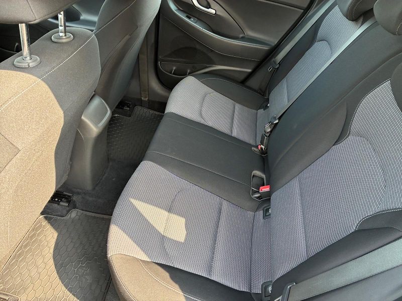 Hyundai i30 (2022) FAMILY COMFORT 1.0TGDI 88kW CZ - fotka 8 z 11