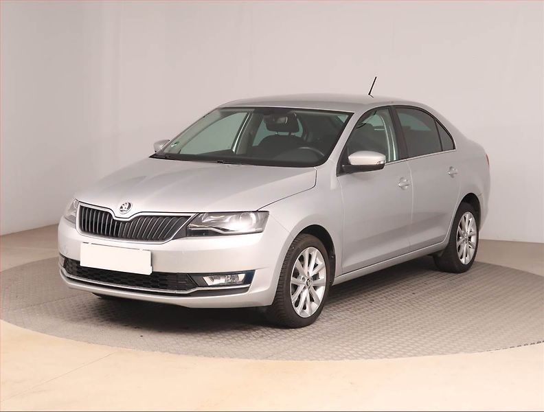 Škoda Rapid (2019) Style Plus 1.0 TSI, Bi-Xenony - fotka 2 z 15