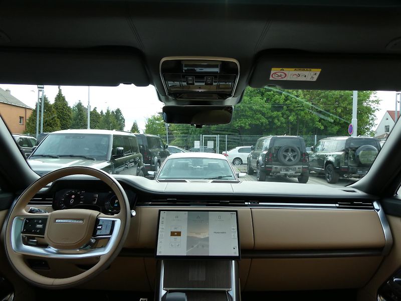 Land Rover Range Rover (2026) 3,0 Autobiography P460e - fotka 17 z 44