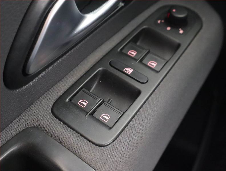 Volkswagen Amarok (2014) 2.0 BiTDI, 4X4, Automat - fotka 15 z 22