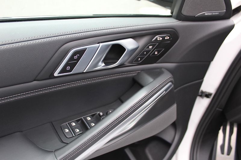 BMW X6 xDrive30d Mpaket CZ DPH - fotka 10 z 26