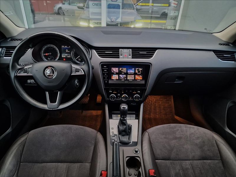 Škoda Octavia 2.0TDI 110kW DSG L&k, ČR, 1.Ma - fotka 23 z 50