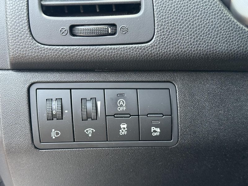 Hyundai ix20 1.6i ČR 1.majitel - fotka 15 z 23