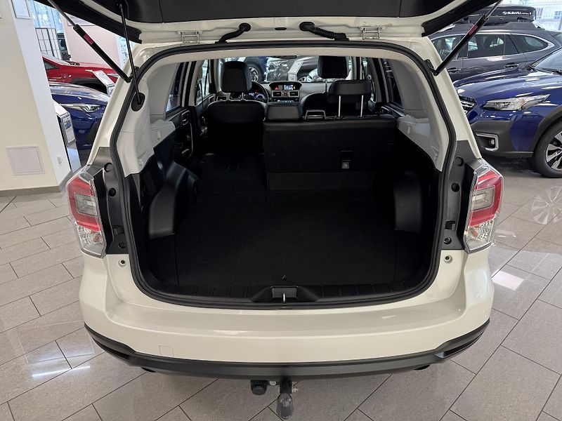 Subaru Forester 2.0XT Comfort, CZ, Perfektní - fotka 18 z 49
