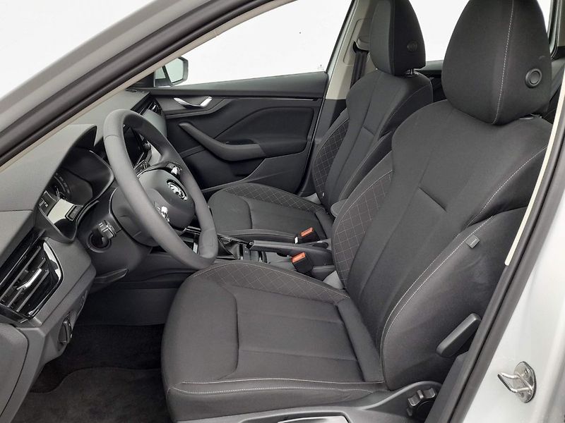 Škoda Scala Fresh 1.0 TSI 81kW 6MP - fotka 14 z 20