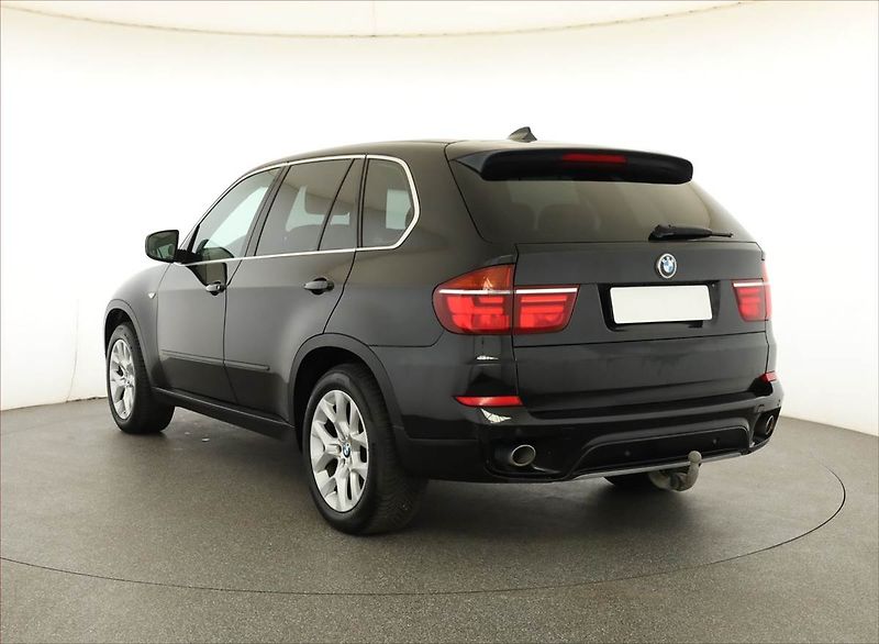 BMW X5 (2011) xDrive30d, 4X4, Automat, Kůže - fotka 4 z 18