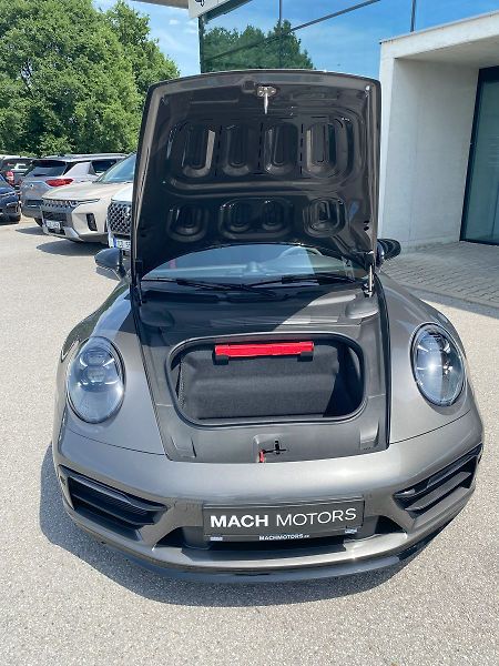 Porsche 911 (2024) Carrera 4 GTS Panorama - fotka 20 z 32