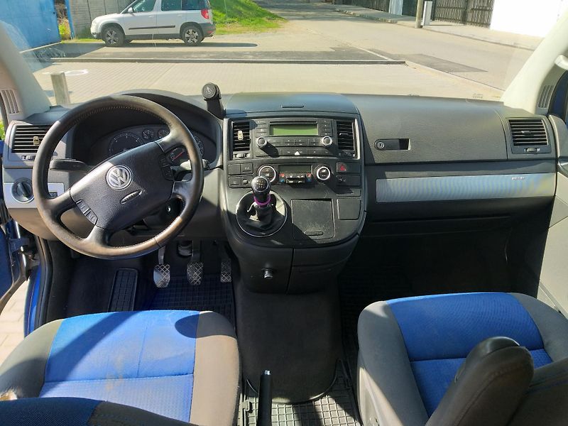 Volkswagen Multivan (2005) 2.5TDI,96kW,tažné,nez.topení - fotka 14 z 15