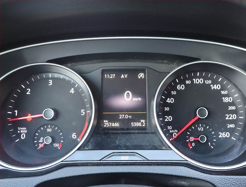 Volkswagen Passat (2016) 2.0 TDI, Automat, Navi - fotka 11 z 19