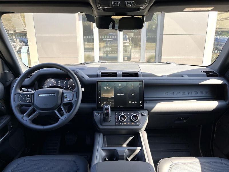 Land Rover Defender (2026) 3,0 110 X-Dynamic SE D250 AWD - fotka 11 z 19