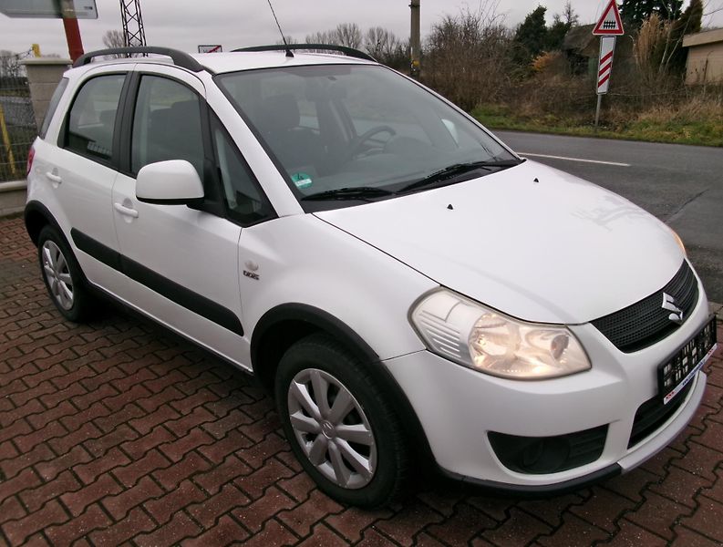 Suzuki SX4 (2009) 1.9DDiS 4x4 KLIMA výhřev TAŽNÉ - fotka 11 z 30