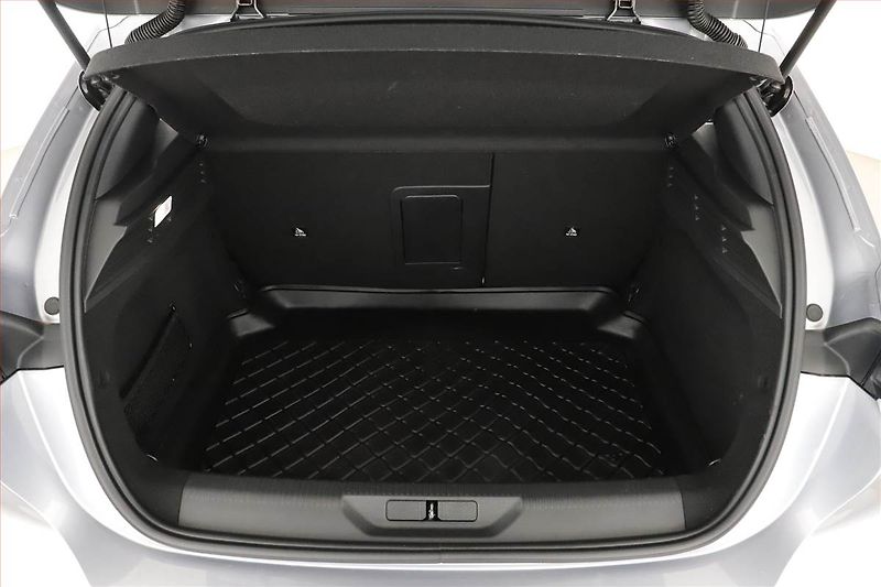 Peugeot 308 (2023) Allure 1.2 PureTech - fotka 11 z 18