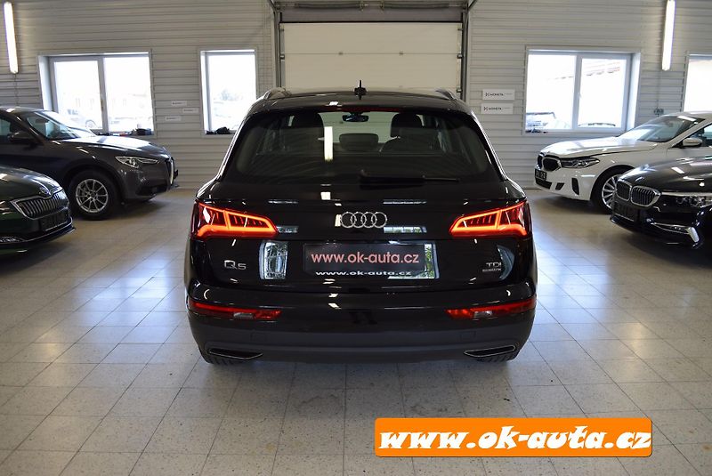 Audi Q5 2.0 TDI QUATTRO PRAV.SERVIS - fotka 6 z 60