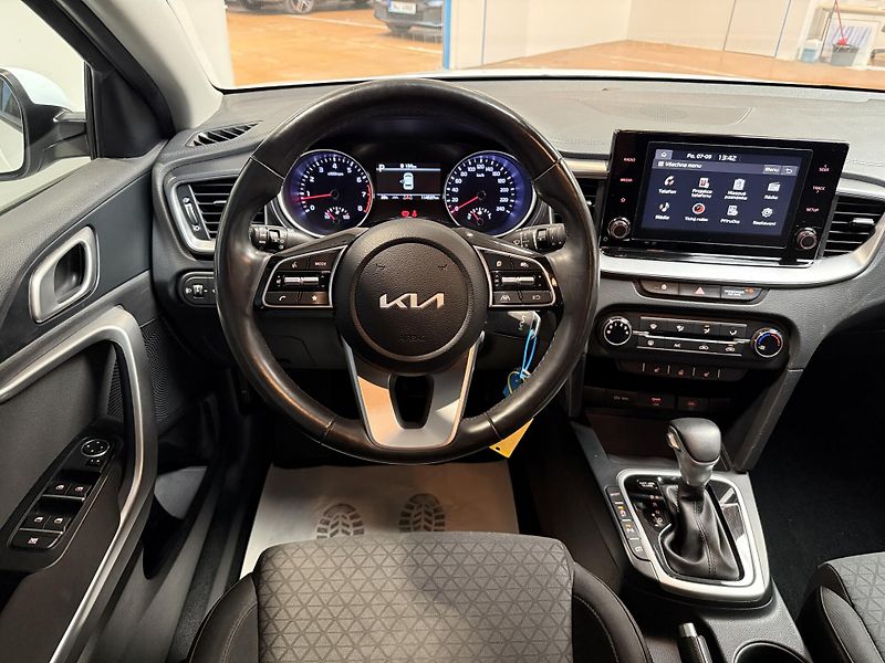 Kia Ceed 1.5 T-GDI 118kW Spin DCT - fotka 6 z 13