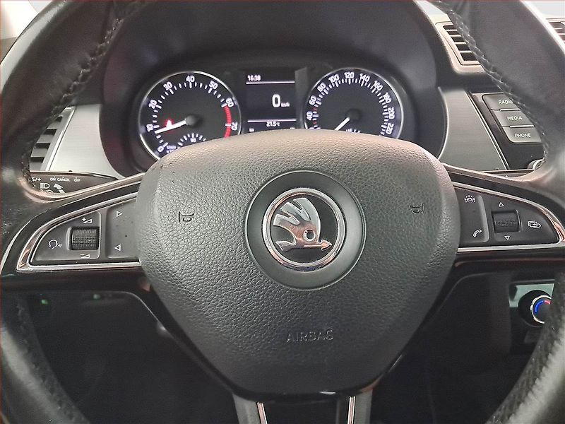 Škoda Fabia (2017) Style 1.2 TSI, Serv.kniha - fotka 17 z 18