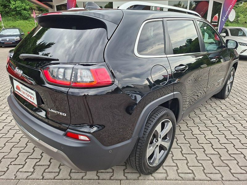 Jeep Cherokee (2019) 2.2M-JET 143kW 4X4 LIMITED - fotka 8 z 46