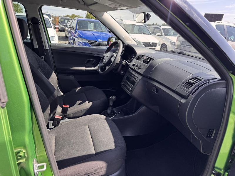 Škoda Fabia II 1.2 TSi,2012 Family, kombi - fotka 18 z 24