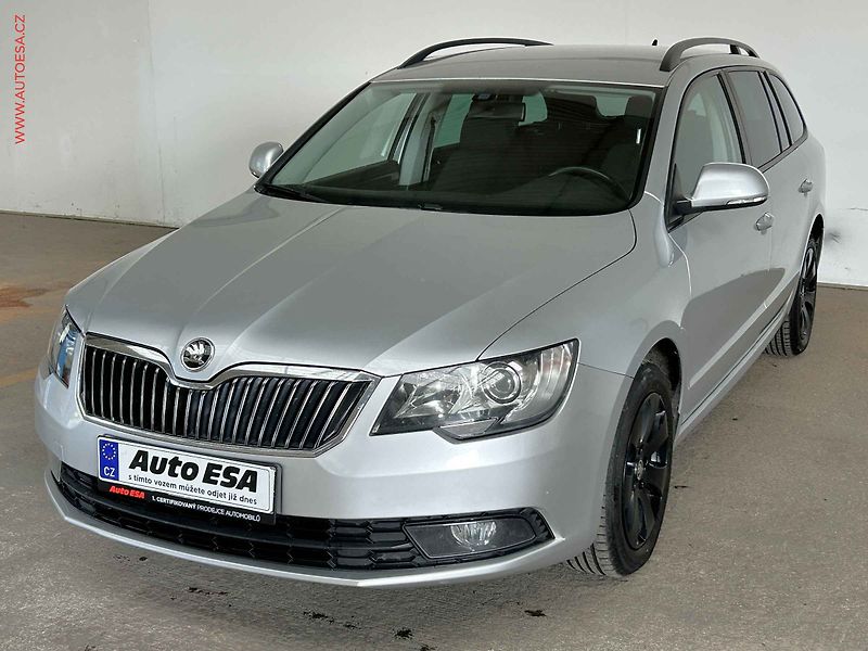 Škoda Superb (2015) 2.0TDi, DSG, AC - fotka 3 z 15