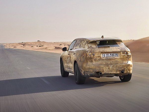 Jaguar F-Pace.
