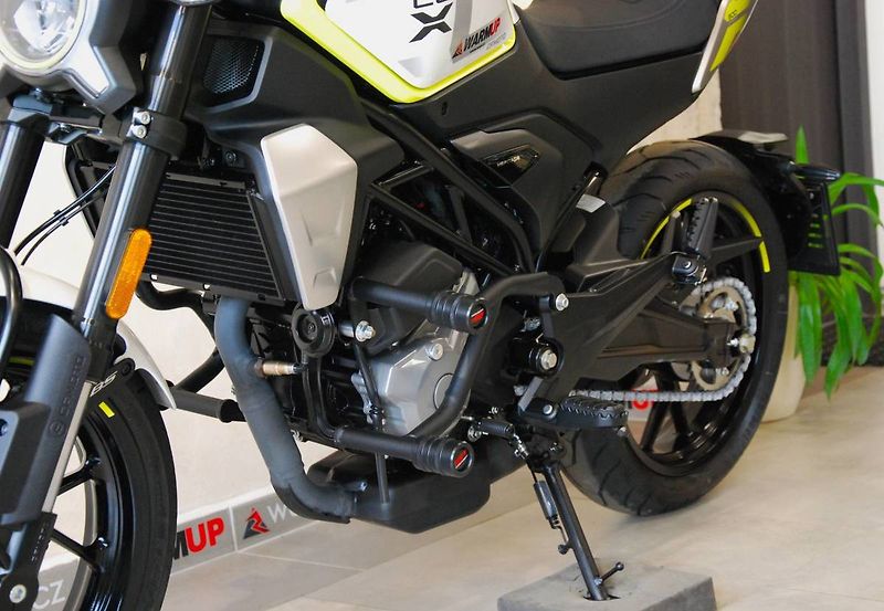 CFMOTO 300 CL-X (2026) 300CL-X - prezentační model,99 - fotka 17 z 20