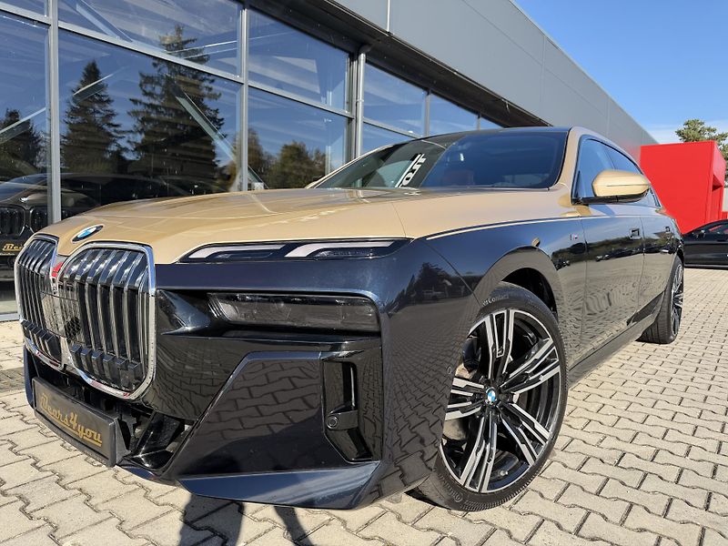 BMW Řada 7 (2024) 40XD 220kW M-PAKET INDIVIDUAL! - fotka 1 z 44
