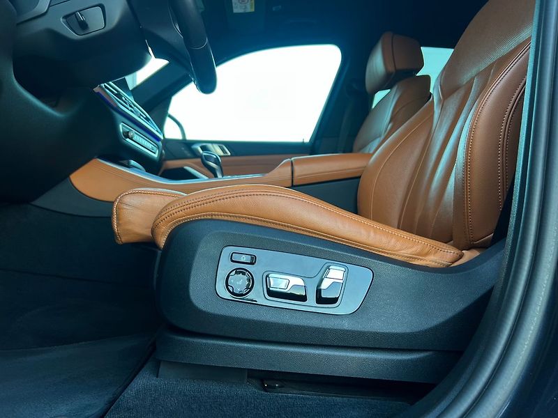BMW X5 30D xDrive M-Sport-Panorama - fotka 15 z 71