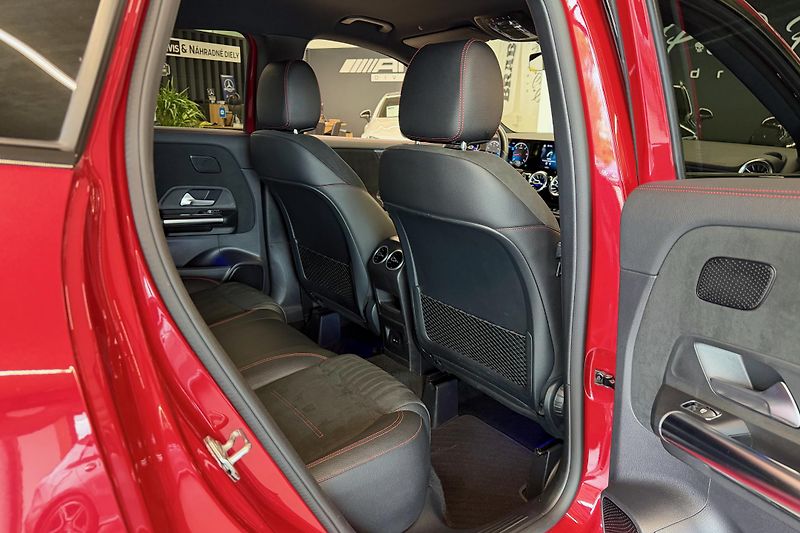 Mercedes-Benz GLA (2021) GLA 220d 4Matic AMG Line - fotka 48 z 121