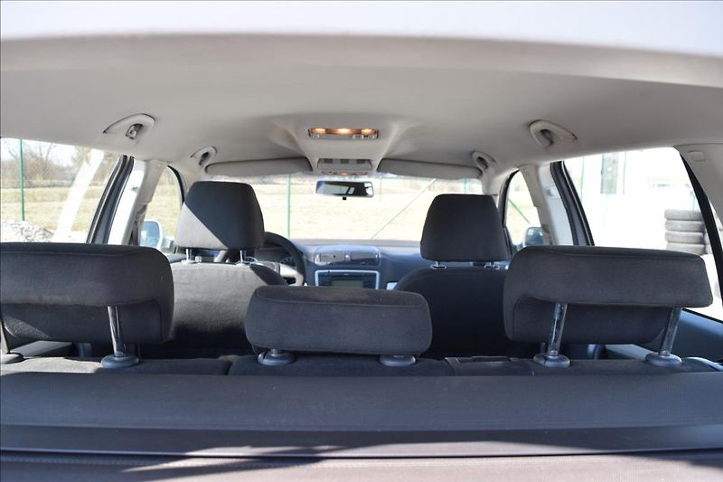 Škoda Octavia 1,9 TDI 77KW 2X KOLA PO SERVIS - fotka 26 z 49